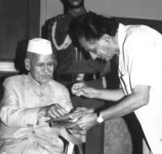 Anya prakashan evam prasaran